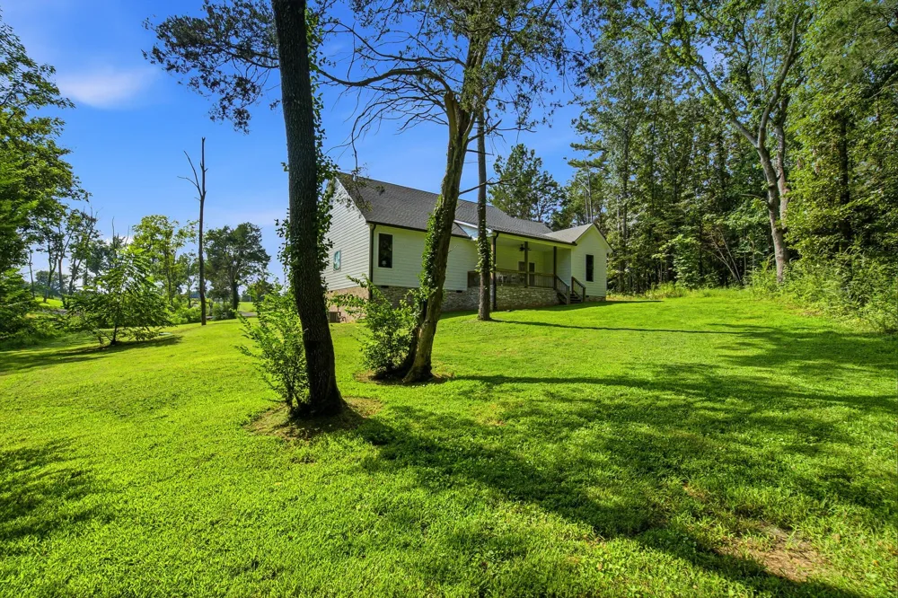 2341 Tom Austin Hwy Greenbrier, TN 37073