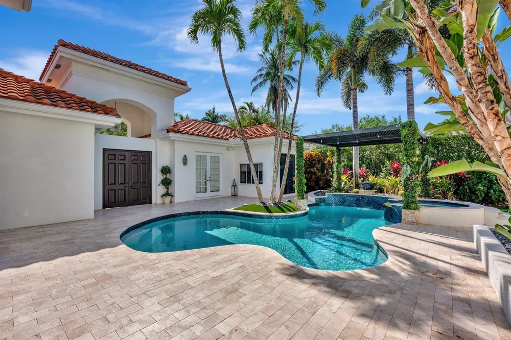 6131 NW 30th Avenue Boca Raton, FL 33496