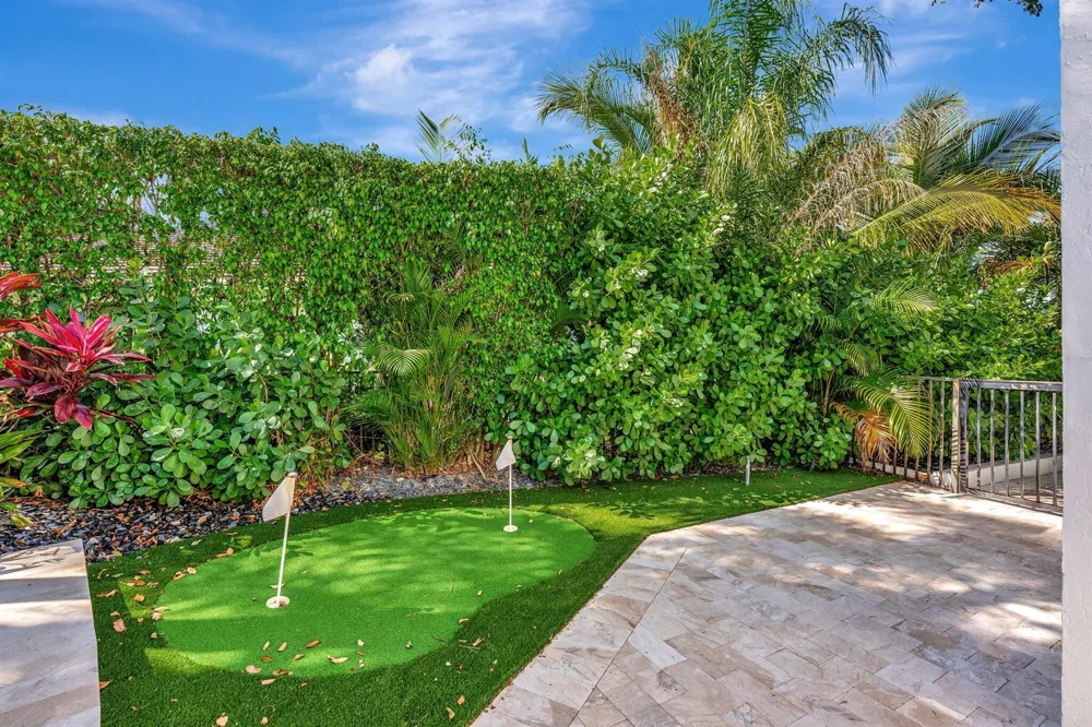 6131 NW 30th Avenue Boca Raton, FL 33496