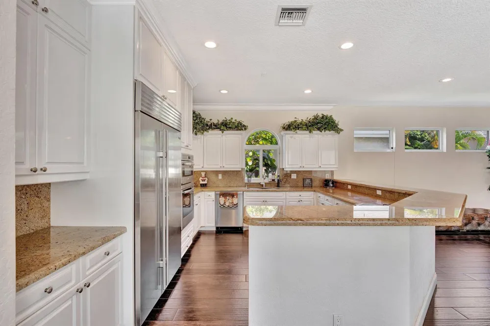 6131 NW 30th Avenue Boca Raton, FL 33496