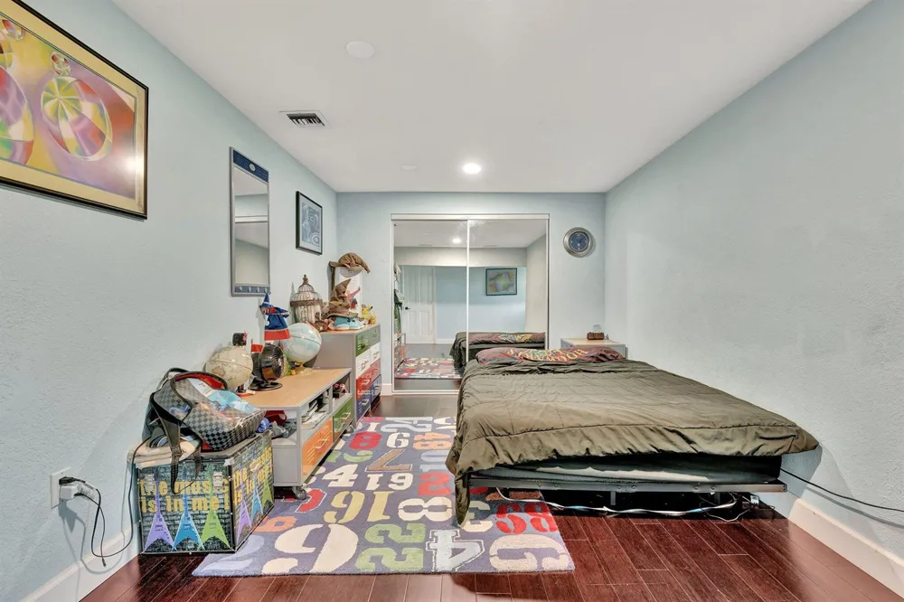6131 NW 30th Avenue Boca Raton, FL 33496