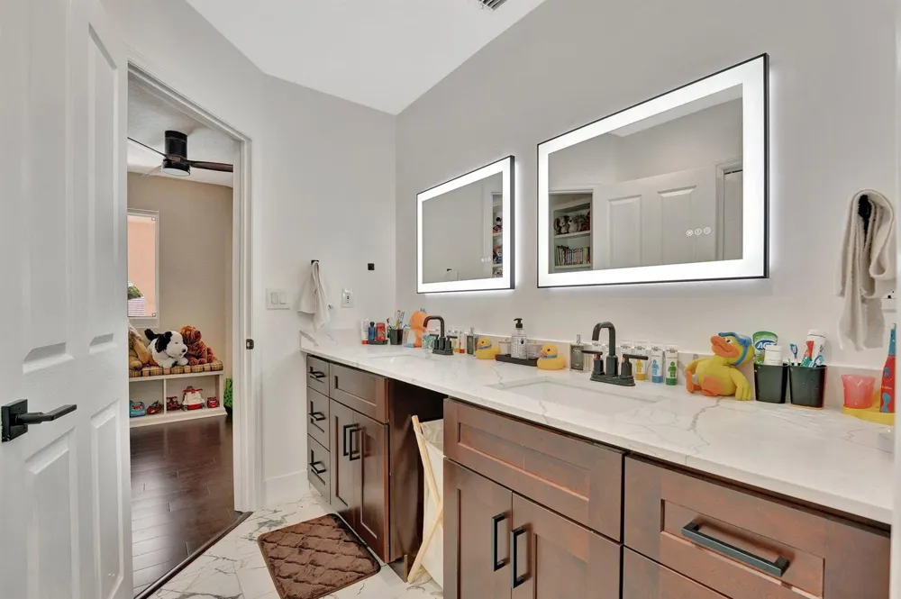6131 NW 30th Avenue Boca Raton, FL 33496