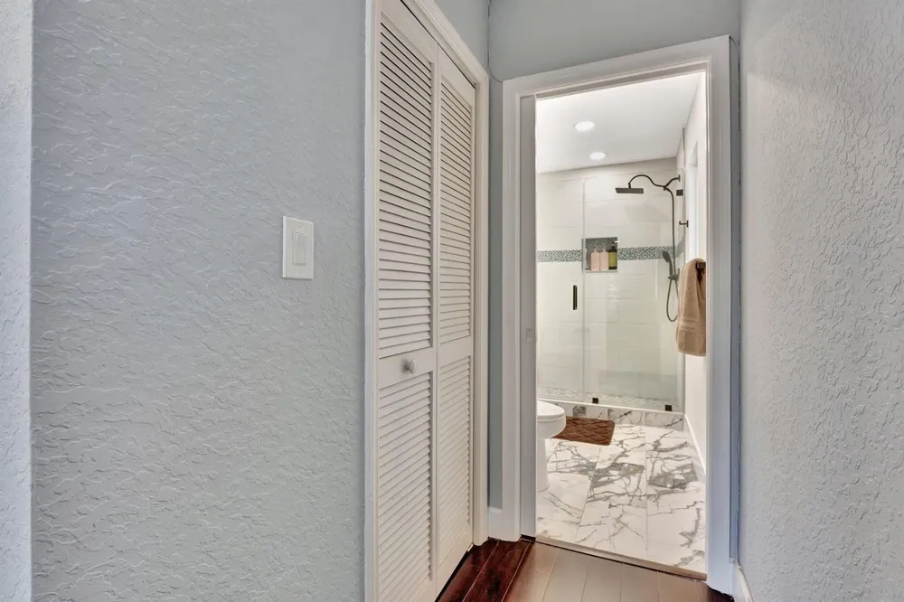 6131 NW 30th Avenue Boca Raton, FL 33496