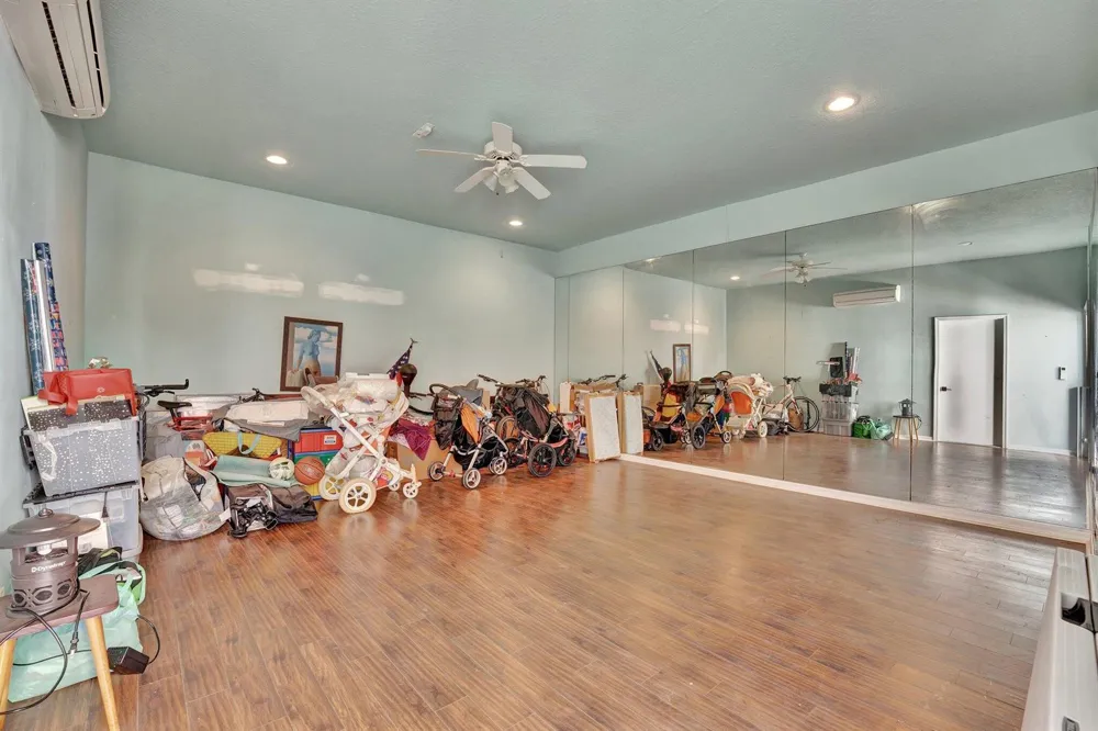 6131 NW 30th Avenue Boca Raton, FL 33496