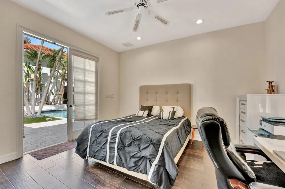 6131 NW 30th Avenue Boca Raton, FL 33496