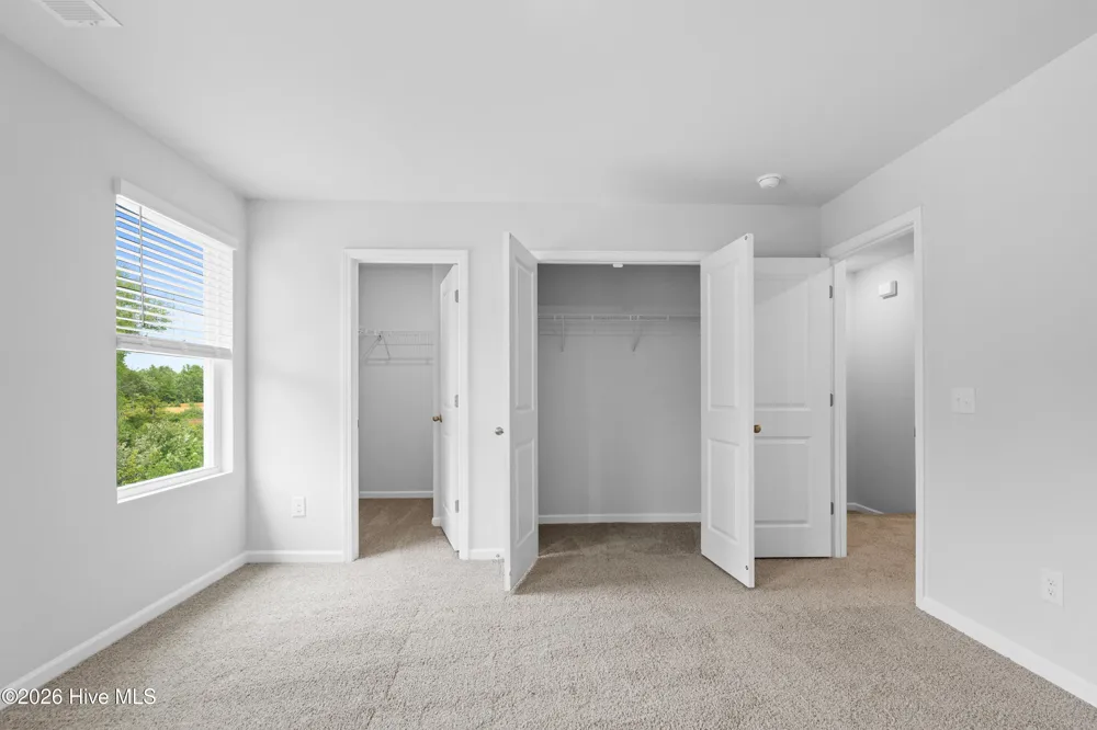 240 Senna Drive Holly Ridge, NC 28445