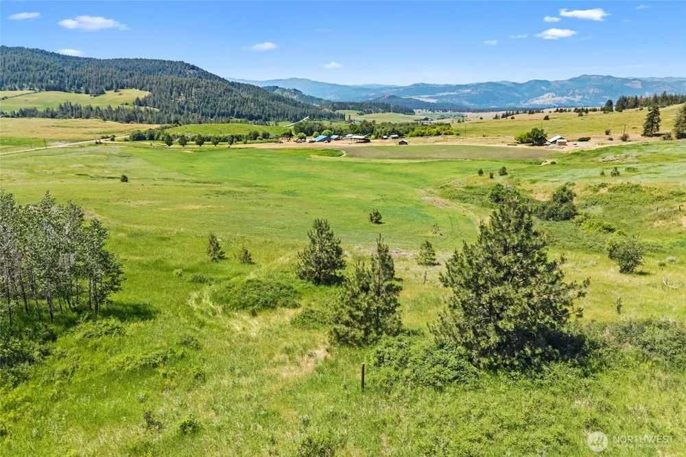 5793 Fruitland Valley Road Fruitland, WA 99129
