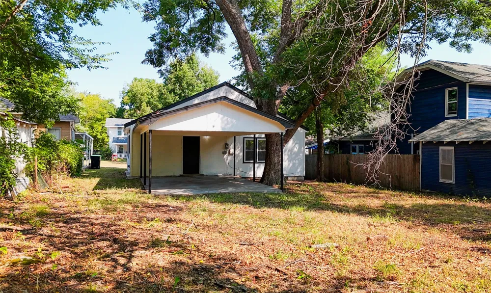 609 Oak Street Holdenville, OK 74848