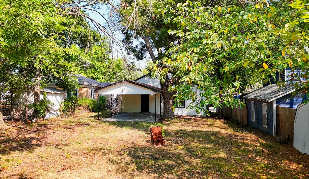 609 Oak Street Holdenville, OK 74848