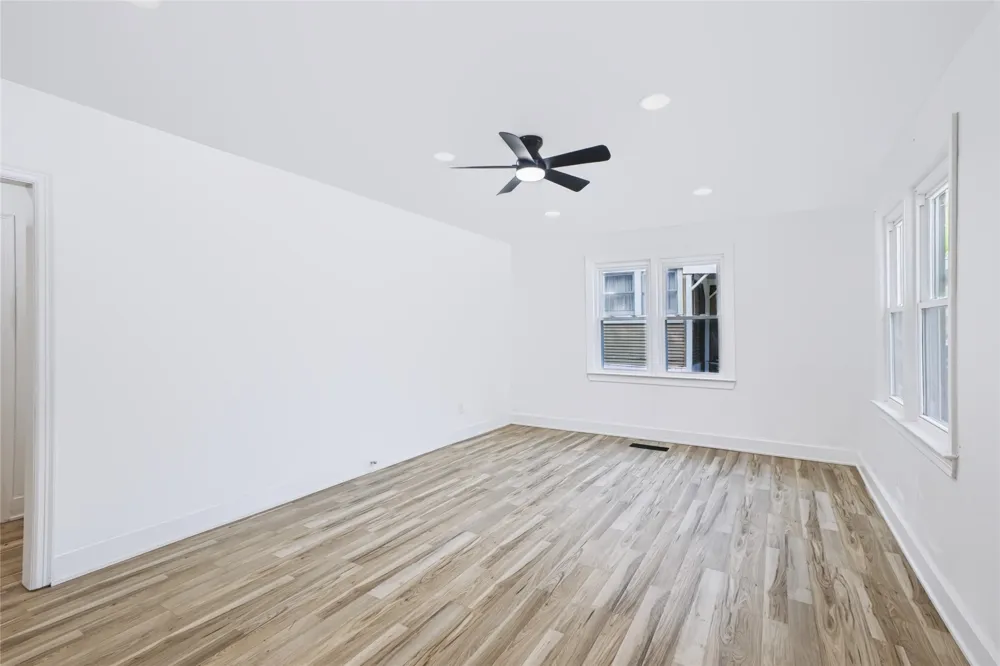 609 Oak Street Holdenville, OK 74848
