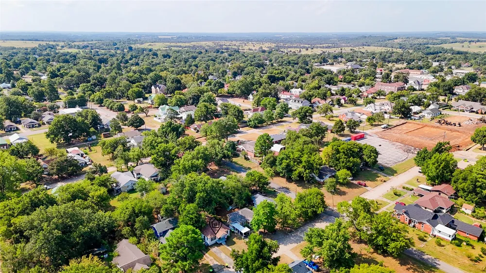 609 Oak Street Holdenville, OK 74848