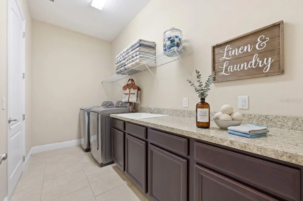 504 CINDER POINT Sanford, FL 32771