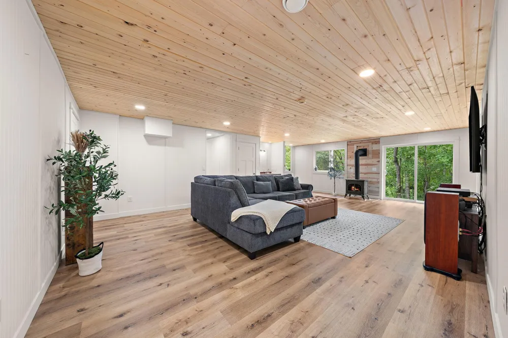 271 Eagle Ridge Drive Roberts, WI 54023