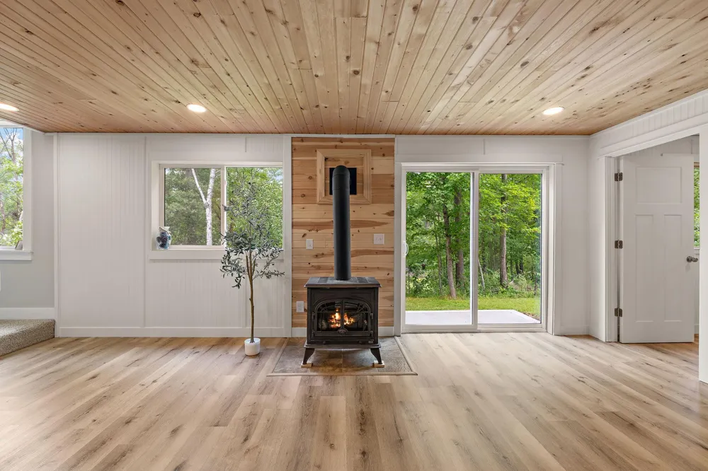 271 Eagle Ridge Drive Roberts, WI 54023