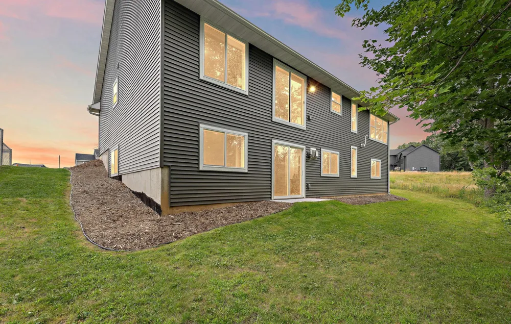 271 Eagle Ridge Drive Roberts, WI 54023