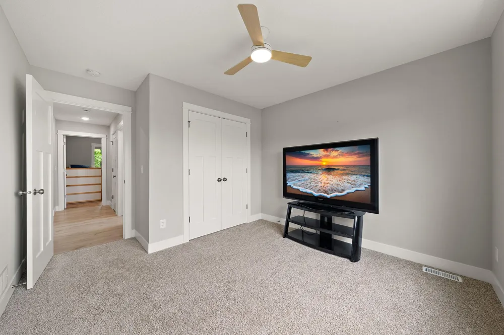 271 Eagle Ridge Drive Roberts, WI 54023