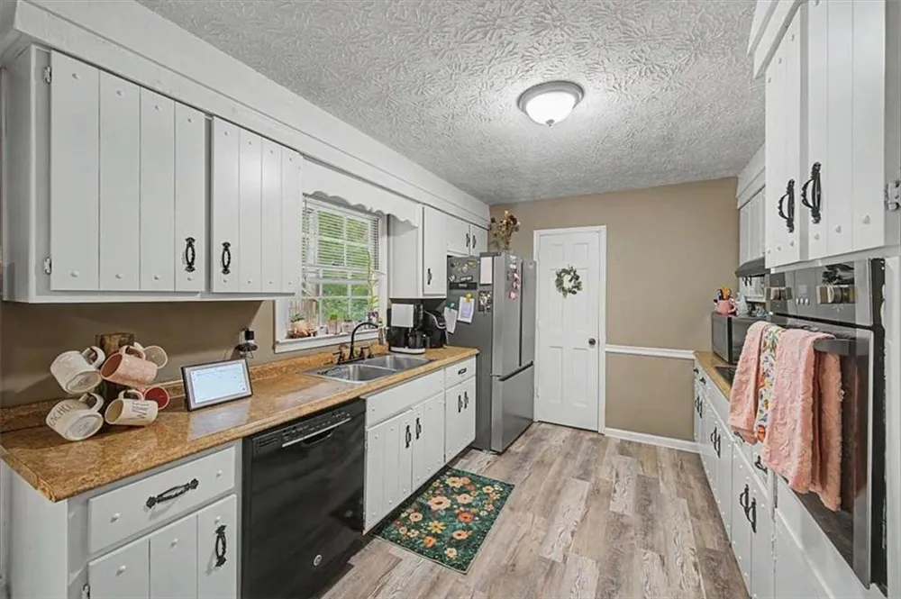 4 Shadowood Court Silver Creek, GA 30173