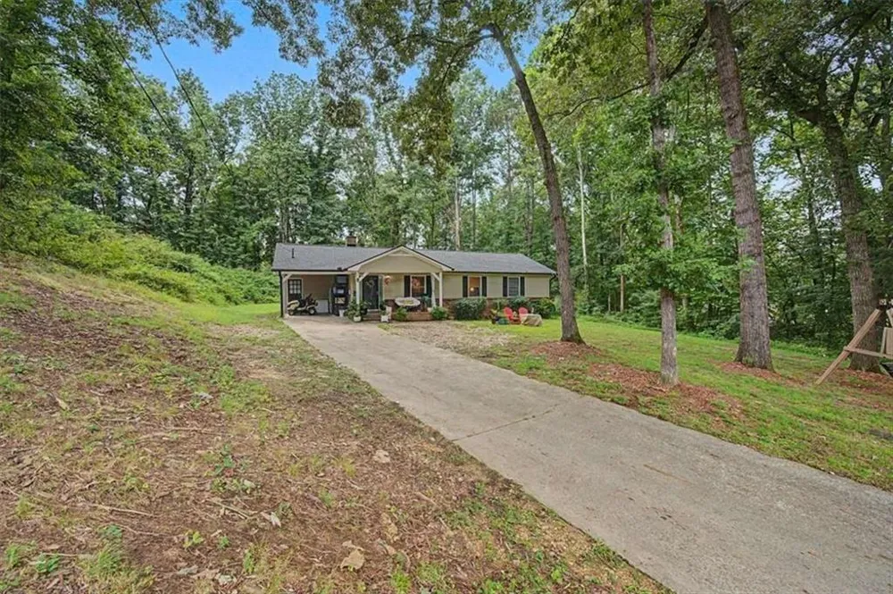 4 Shadowood Court Silver Creek, GA 30173