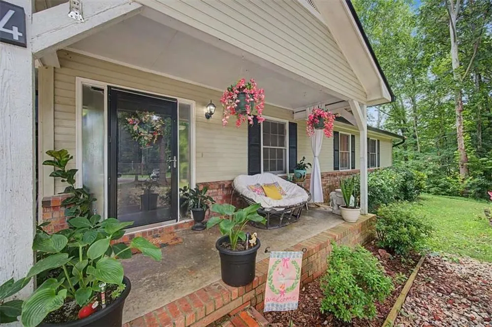 4 Shadowood Court Silver Creek, GA 30173