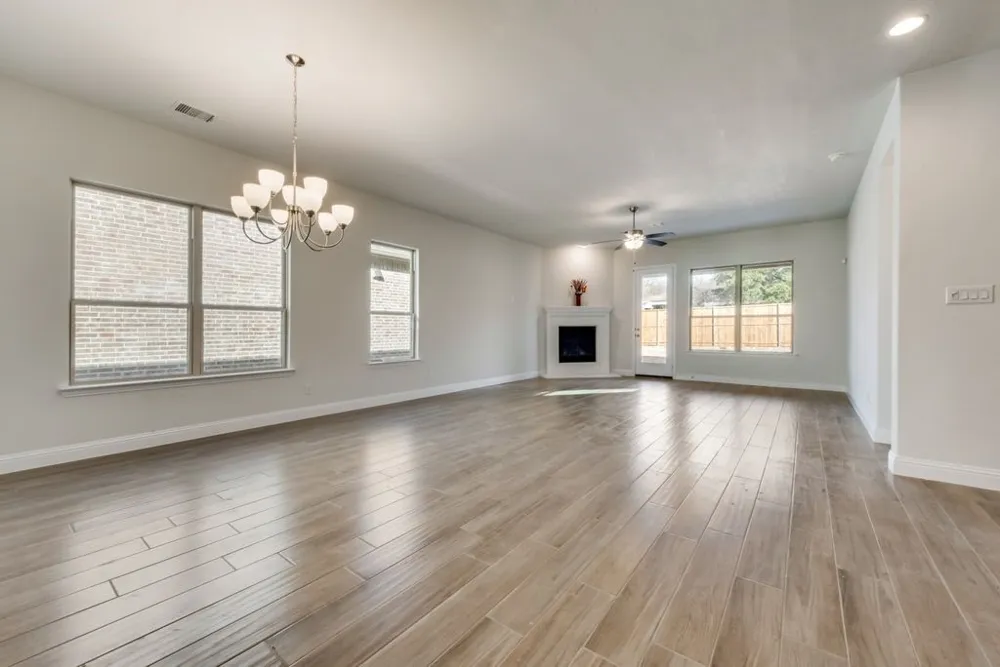 1225 Collett Sublett Road Kennedale, TX 76060