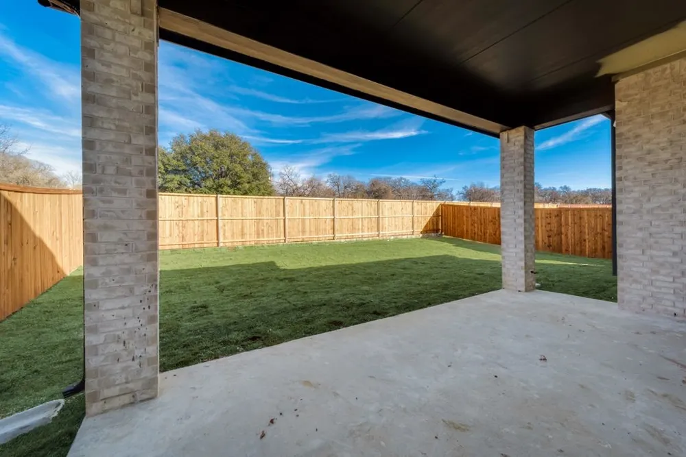 1225 Collett Sublett Road Kennedale, TX 76060