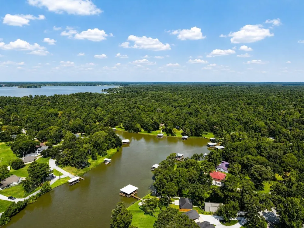 332 Red Oak Lane Trinity, TX 75862