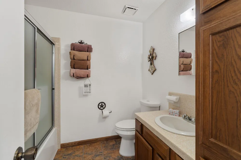 332 Red Oak Lane Trinity, TX 75862