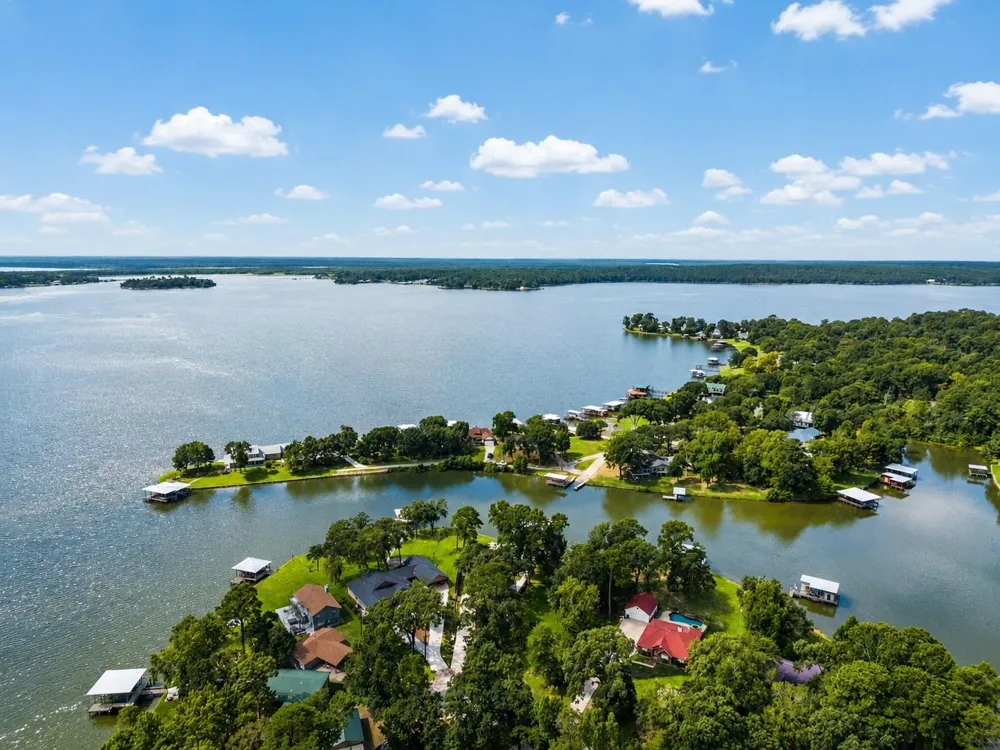 332 Red Oak Lane Trinity, TX 75862