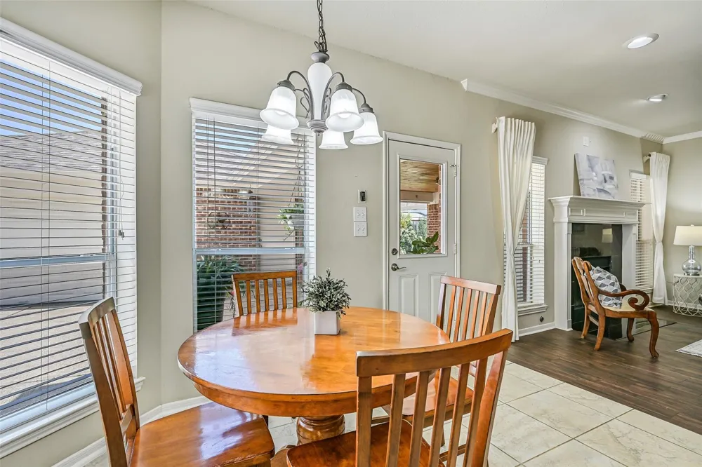 1226 Martinez Court Friendswood, TX 77546