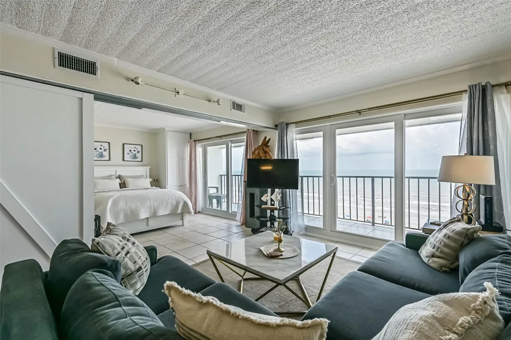 7310 Seawall Boulevard #807 Galveston, TX 77551