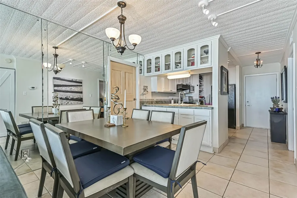 7310 Seawall Boulevard #807 Galveston, TX 77551