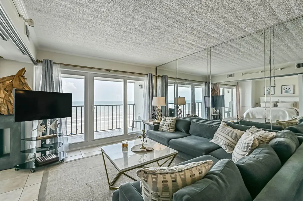 7310 Seawall Boulevard #807 Galveston, TX 77551