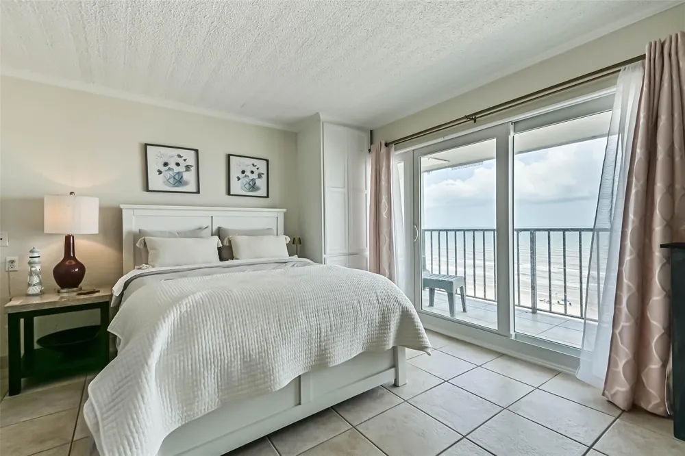 7310 Seawall Boulevard #807 Galveston, TX 77551