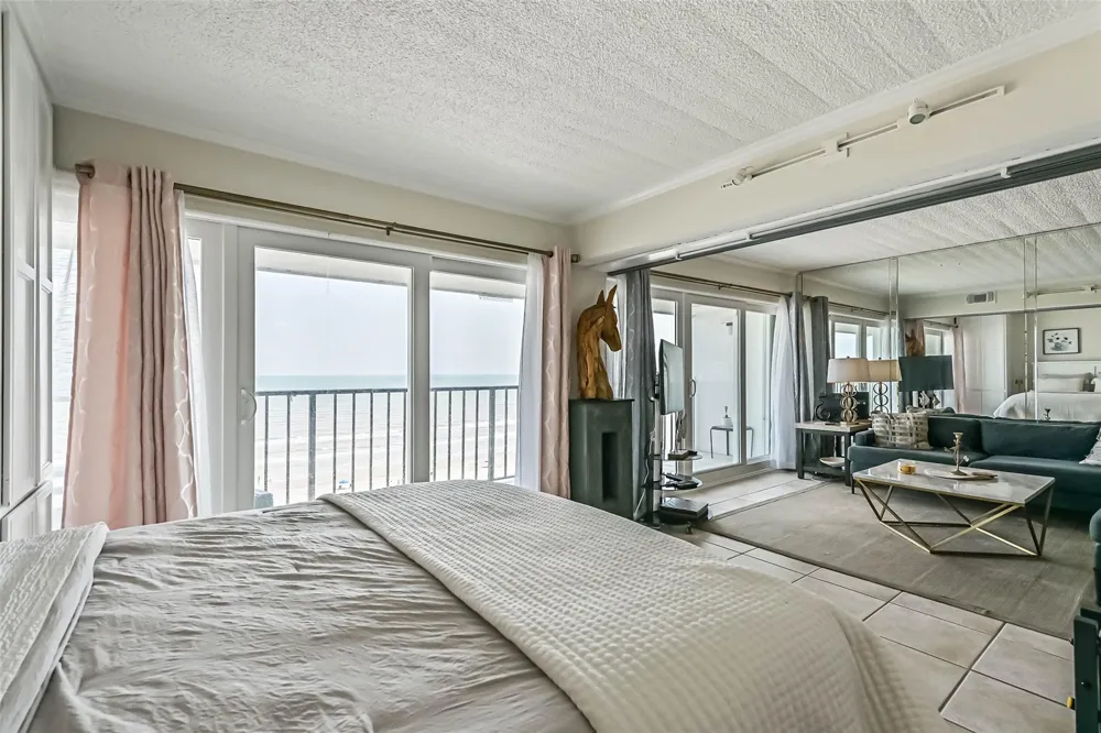 7310 Seawall Boulevard #807 Galveston, TX 77551