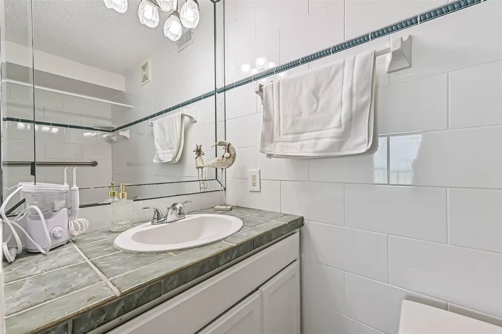 7310 Seawall Boulevard #807 Galveston, TX 77551