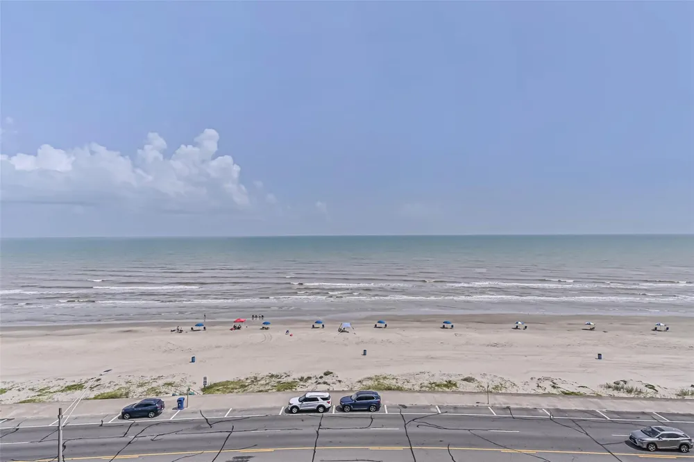 7310 Seawall Boulevard #807 Galveston, TX 77551