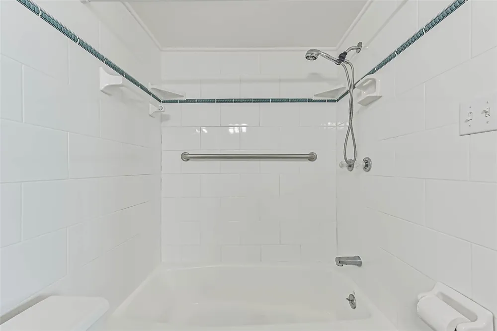 7310 Seawall Boulevard #807 Galveston, TX 77551