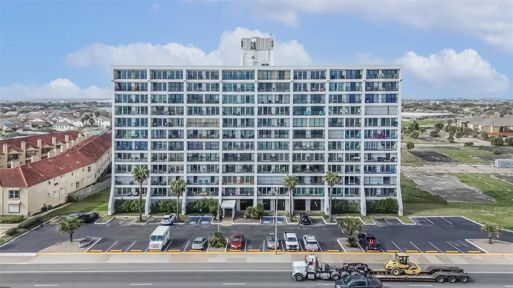 7310 Seawall Boulevard #807 Galveston, TX 77551