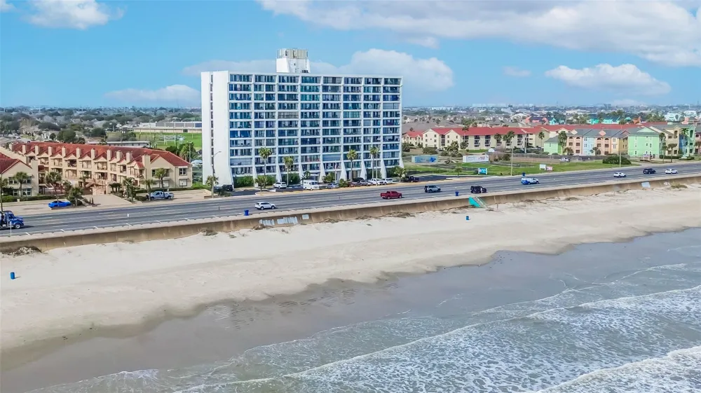 7310 Seawall Boulevard #807 Galveston, TX 77551