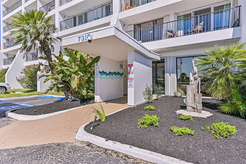 7310 Seawall Boulevard #807 Galveston, TX 77551