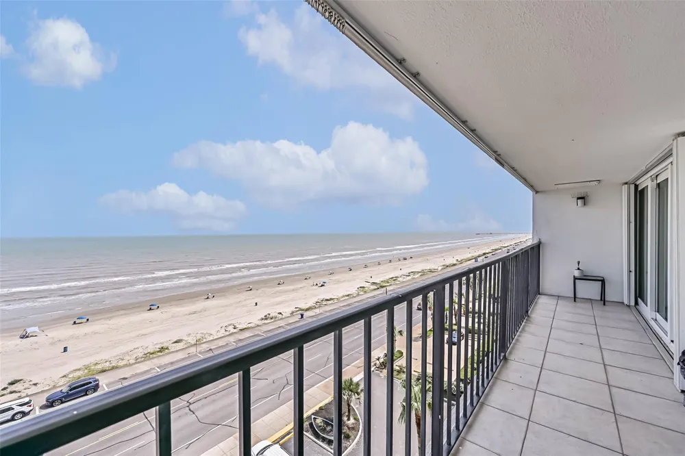 7310 Seawall Boulevard #807 Galveston, TX 77551