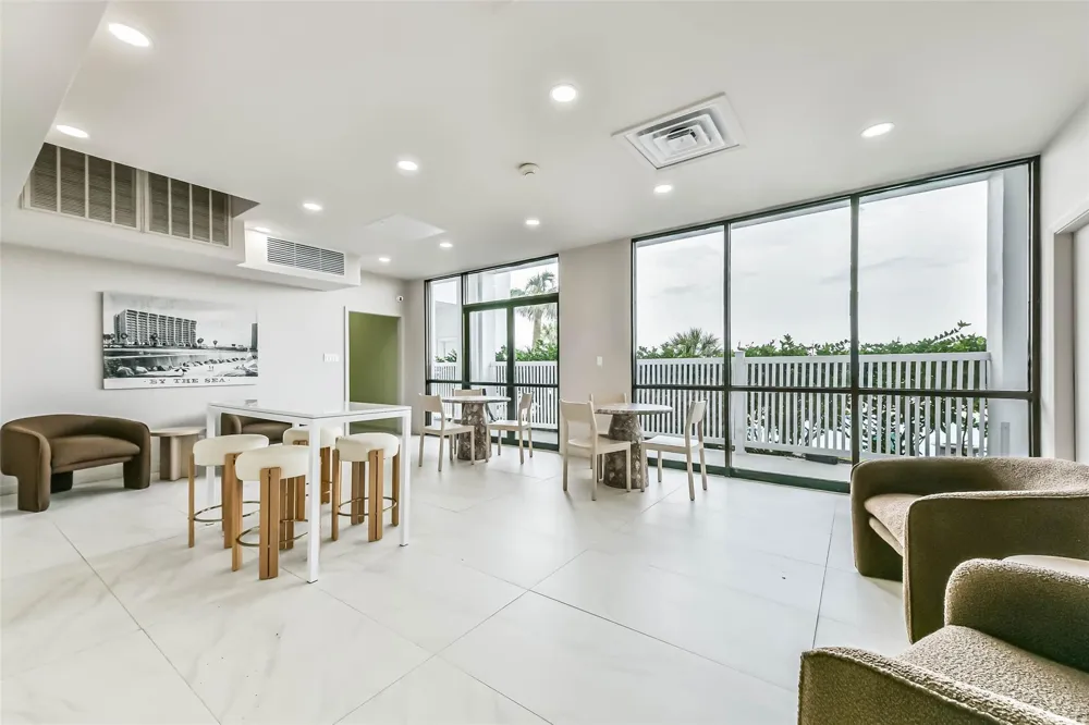 7310 Seawall Boulevard #807 Galveston, TX 77551