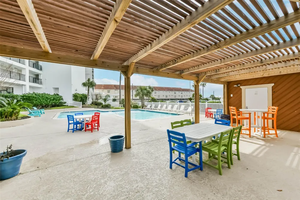7310 Seawall Boulevard #807 Galveston, TX 77551