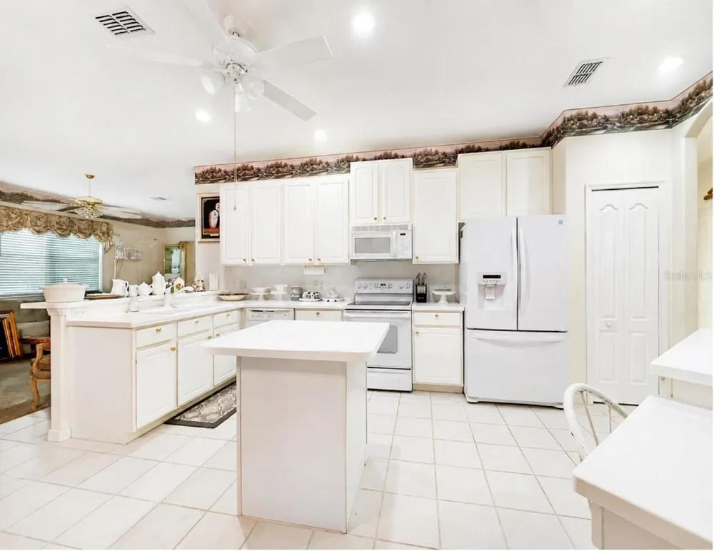 10924 RAIN HOLLOW COURT New Port Richey, FL 34655