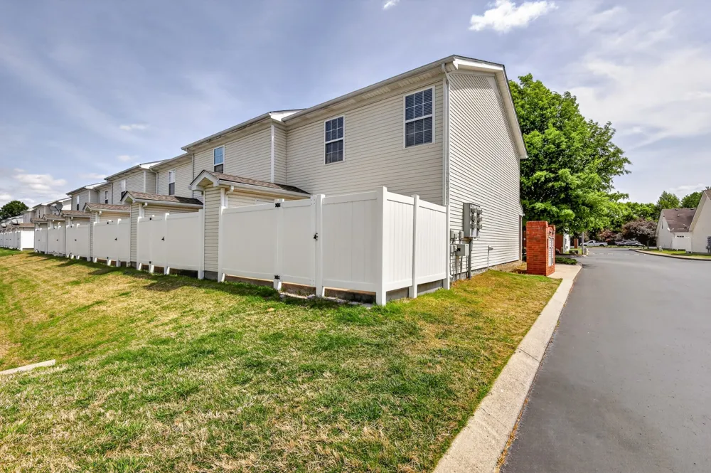 1011 Wolves Den Pl Murfreesboro, TN 37128