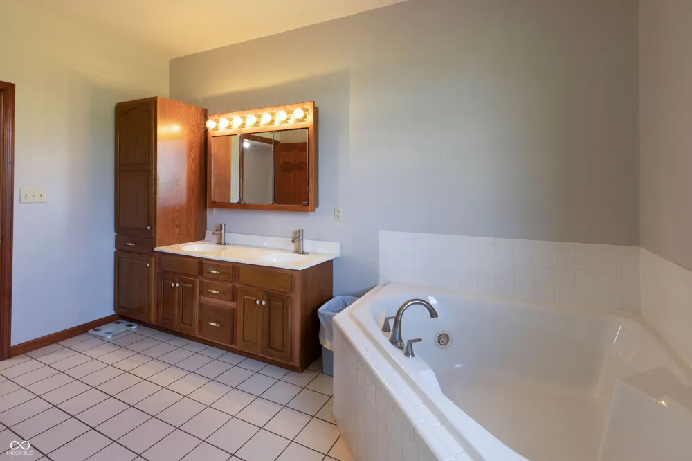 12680 E State Road 7 Elizabethtown, IN 47232