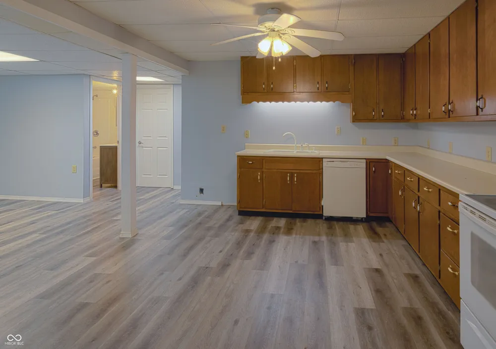12680 E State Road 7 Elizabethtown, IN 47232