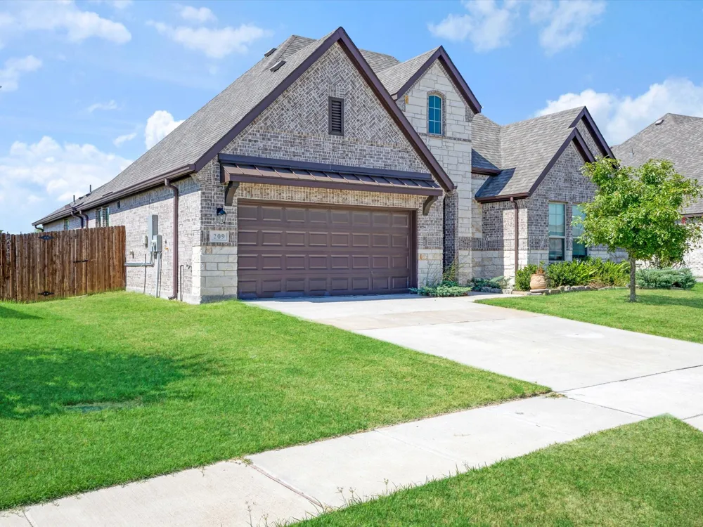 209 Chesapeake Drive Forney, TX 75126