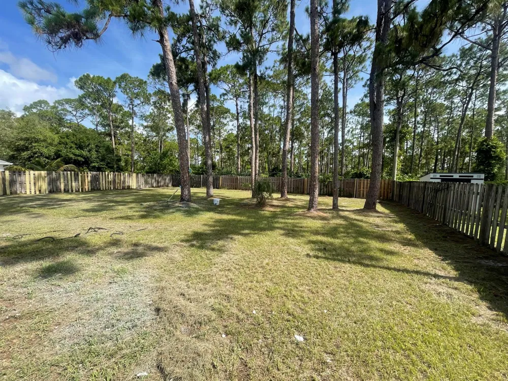 983 SE Emerald Rd Road SE Palm Bay, FL 32909