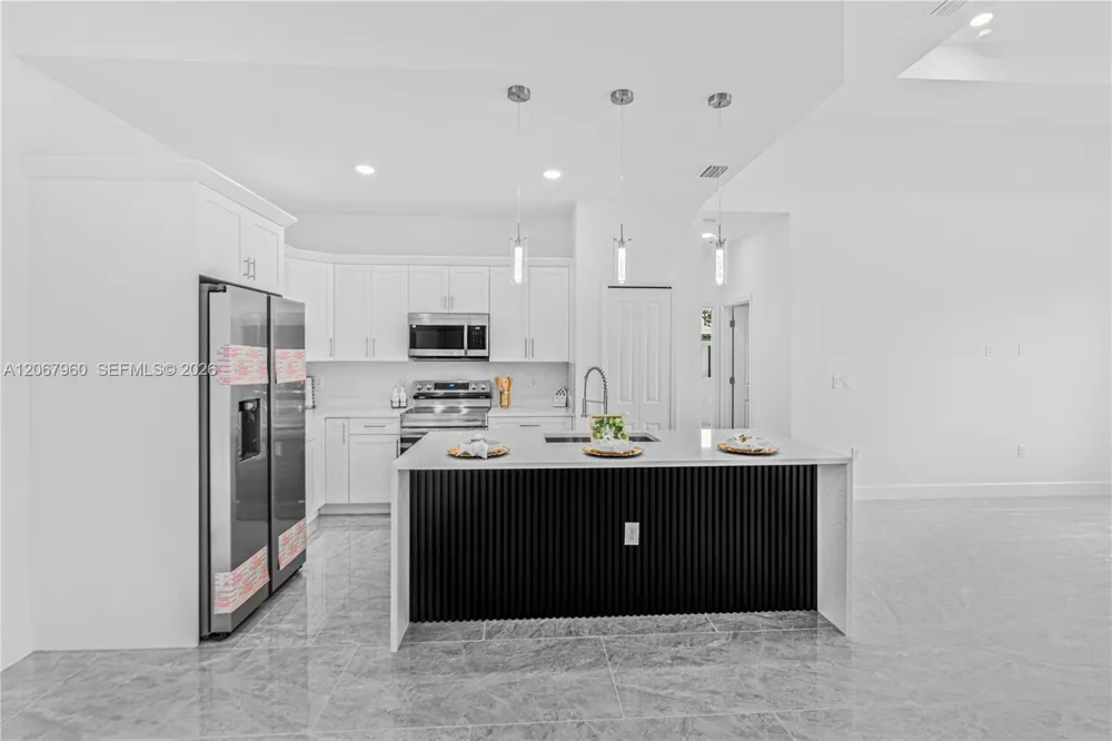 1113 Henry Ave Lehigh Acres, FL 3972